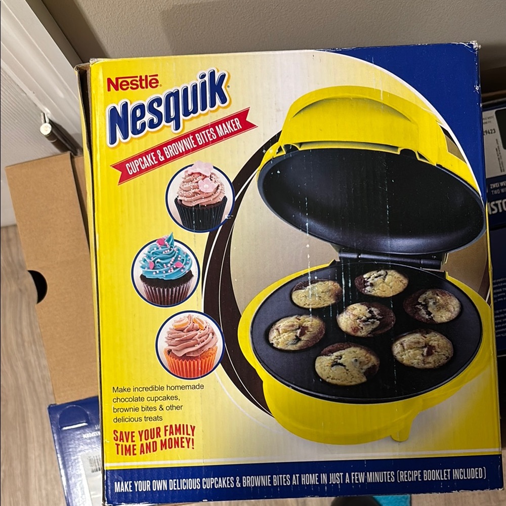 New in box - Nesquik Cupcake & Brownie Bites Maker